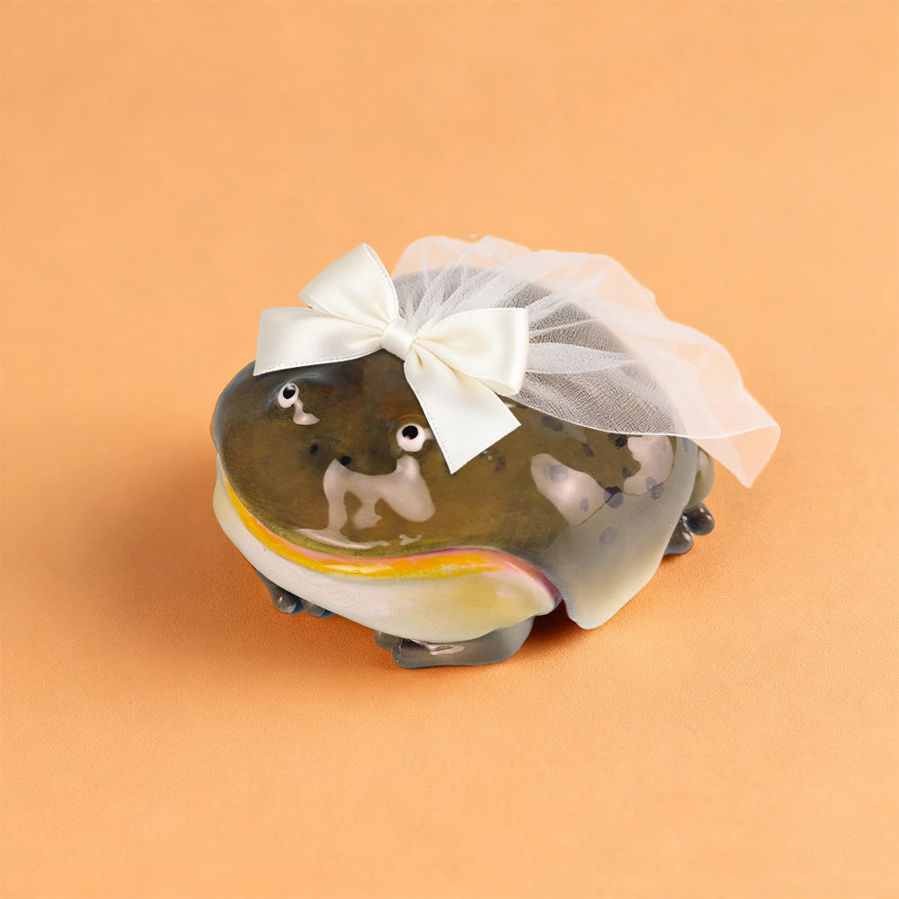 Frog Design Hard Plastic Earphone Case